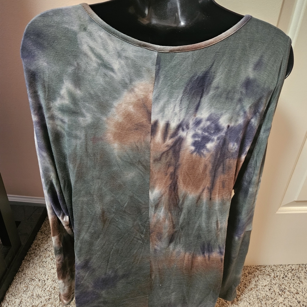 VENUS Earthy Tie-Dye Cold Shoulder Long Sleeve Top With Grommet Sleeves - Picture 11 of 13